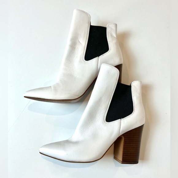 Chinese Laundry Shoes - Chinese Laundry by Kristin Cavallari White Ankle Booties